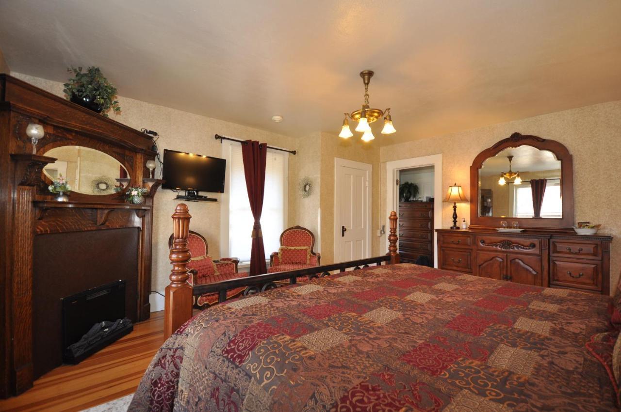 Avenue Hotel Bed And Breakfast Manitou Springs Exterior photo